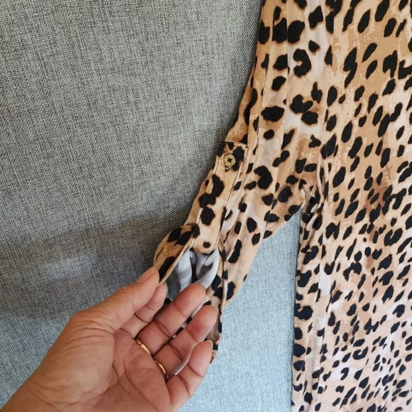Calvin Klein Top Size Medium Multicolor Animal-Print Zipper-Neck Long Sleeve - Picture 9 of 11